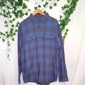 George. Lightweight Flannel. Blue and Gray Plaid Button-Up Shirt. Size XL. NWT
